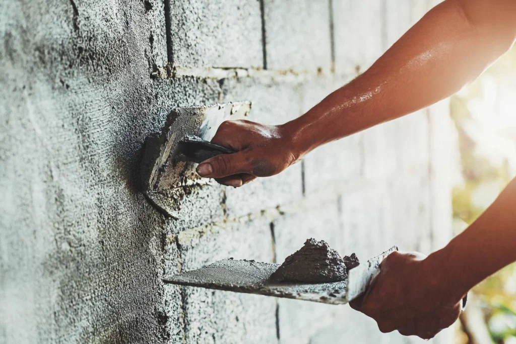 Choosing the Right Plastering and Painting Team on the Gold Coast